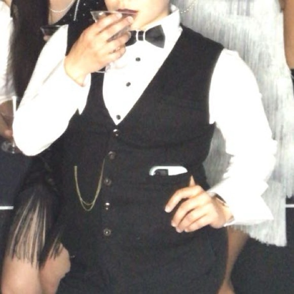 Esabel C. Long Sleeve Button-Up | White Long sleeve button up | Size M - Picture 2 of 14